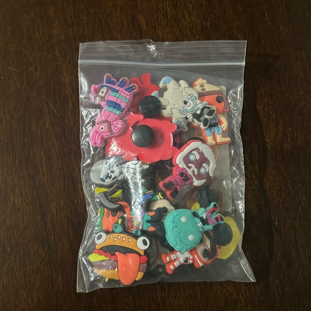 Cartoon characters (5 bags)